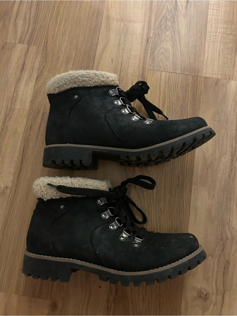 Women's Black Lace-Up Faux Shearling Ankle Boots